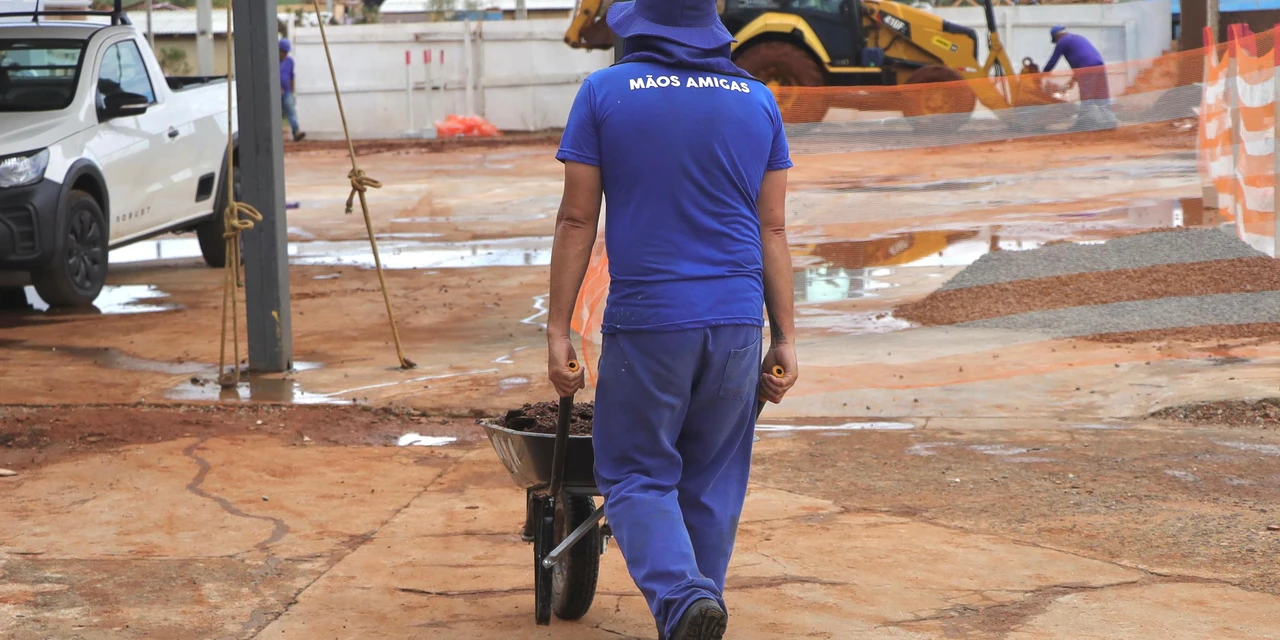 Presos fazem primeiras entregas na recuperação de escolas e creches em Rio Bonito do Iguaçu