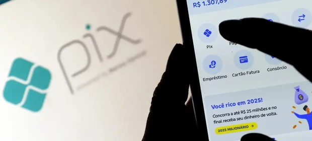 Pix completa cinco anos perto de movimentar R$ 30 trilhões por ano
