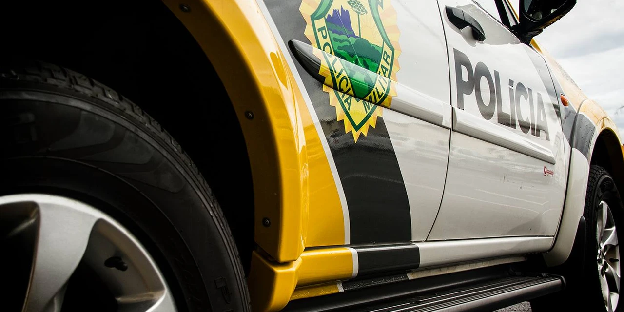 Homem é detido com dois revólveres calibre .38 no bairro Neves