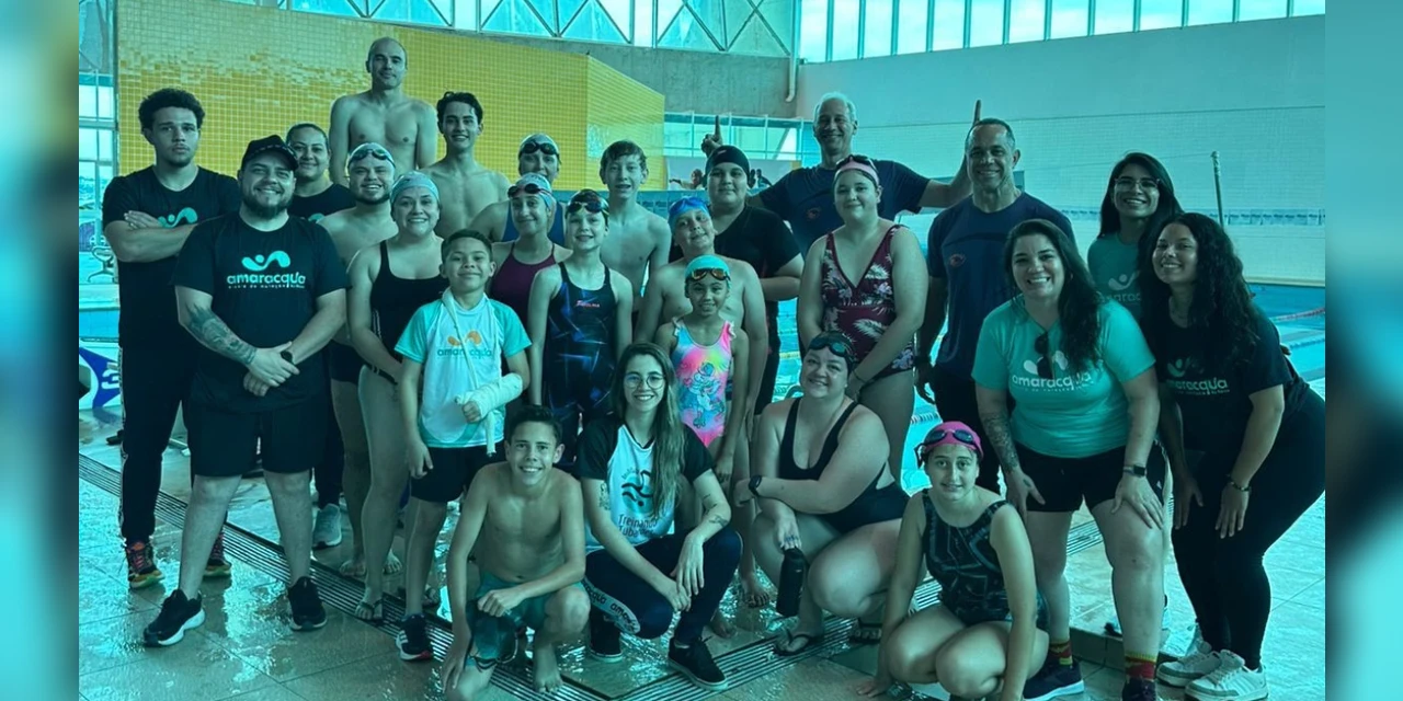 AmarAcqua recebe nadador olímpico para troca de experiências e aprendizado