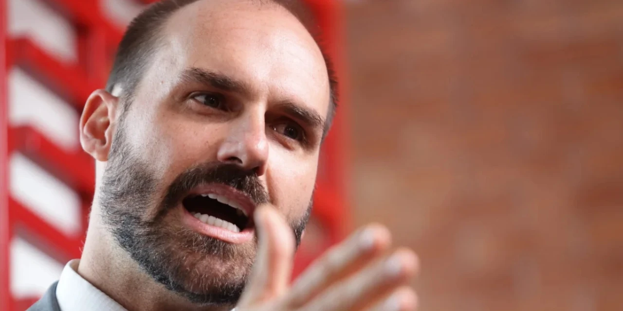 Eduardo Bolsonaro reage após STF formar maioria para transformá-lo em réu por coação no curso do processo