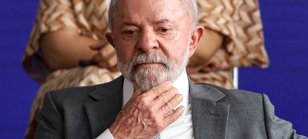 Lula sanciona lei que proíbe linguagem neutra no governo