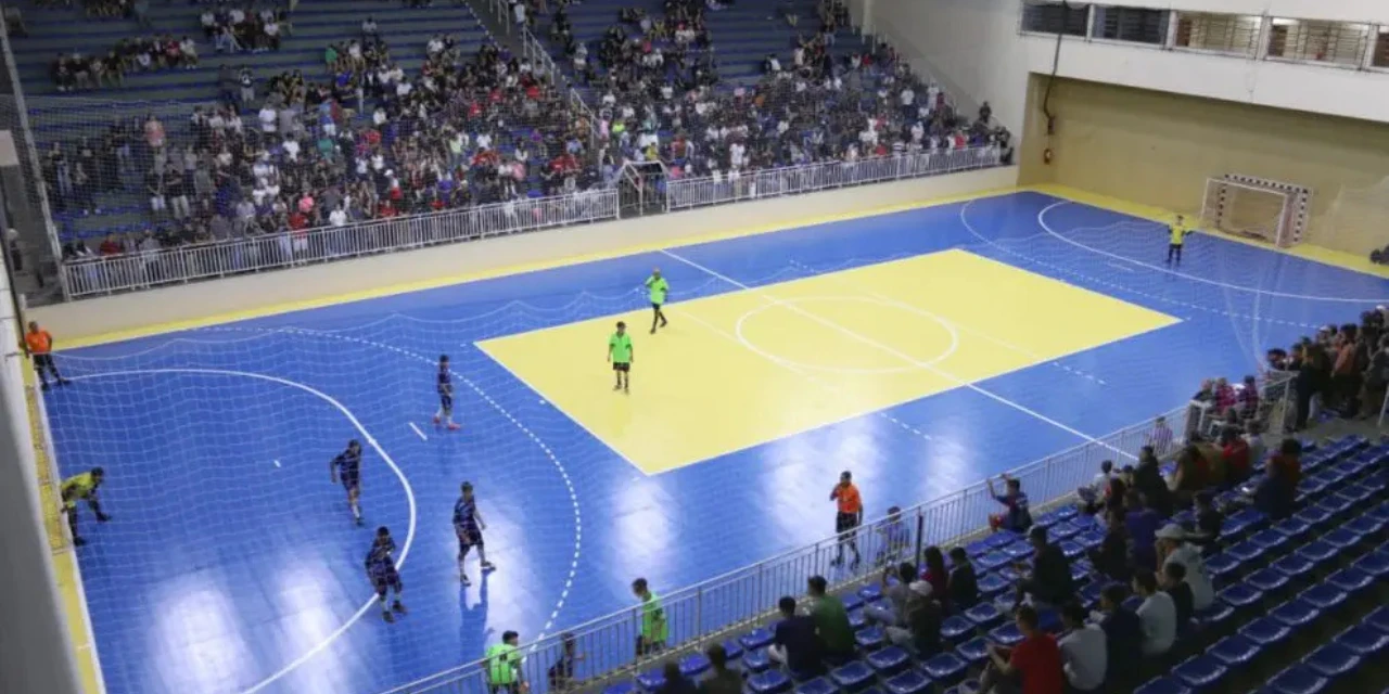 Município inicia substituição de placares eletrônicos em 15 ginásios e mini-ginásios