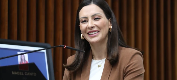 Mabel comemora avanço da ALEP rumo a selo nacional de combate à violência contra mulheres