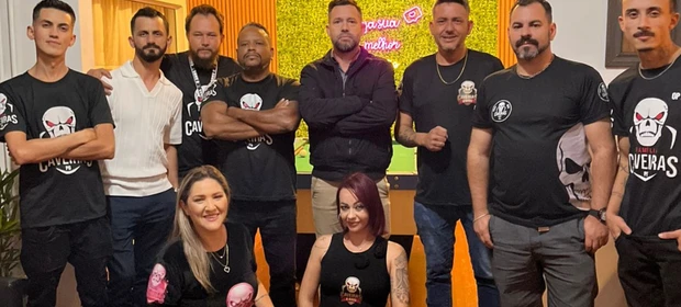 Família Caveiras celebra oito anos de atuação em Ponta Grossa