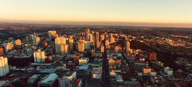 Simepar aponta que o feriado prolongado será de sol em todo o Paraná, mas tempo deve mudar no domingo