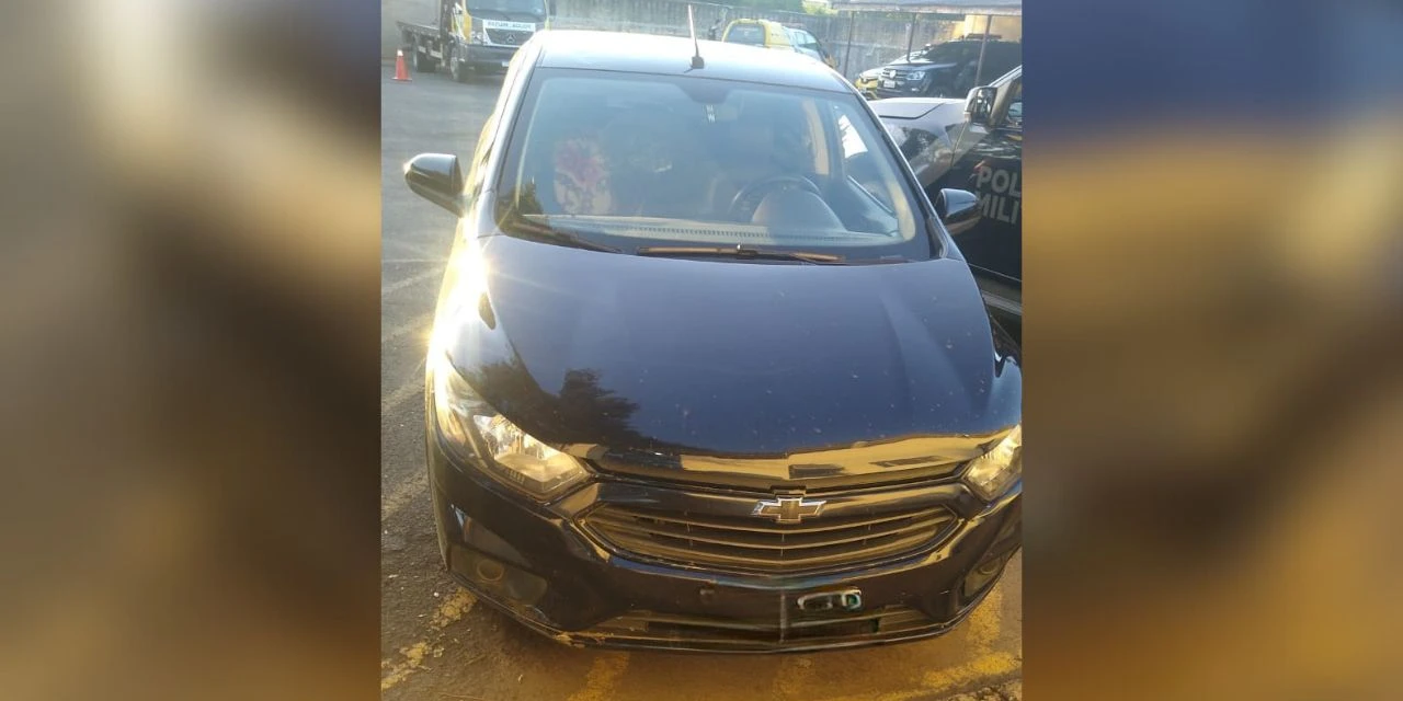 Homem se apropria de carro sem autorização e passageiro é flagrado com cocaína em Castro