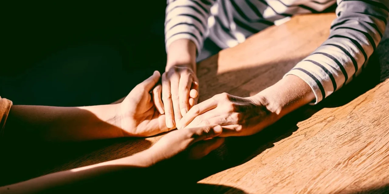 Agamia se destaca entre os termos mais buscados de 2024 e revela mudanças nos padrões de relacionamento