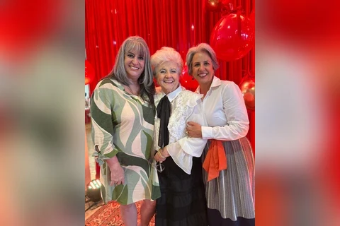 aad43f59-9a4b-42cd-a18f-b1f4f26b86f0