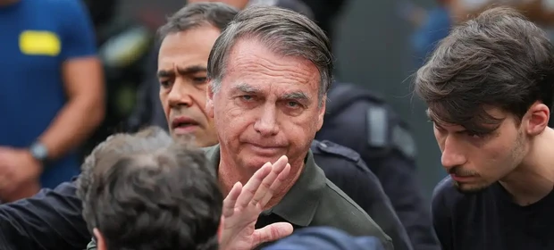 Bolsonaro passa por audiência de custódia neste domingo
