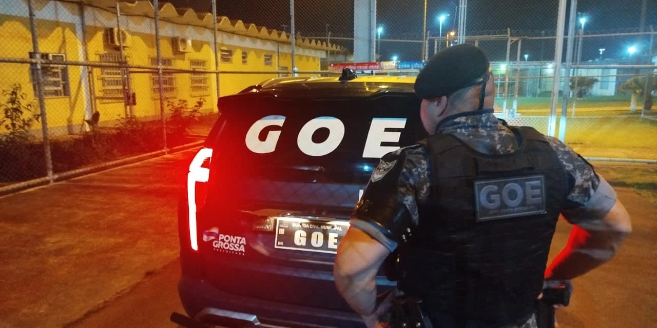 GOE prende homem acusado de falsificar documentos, no Centro de PG