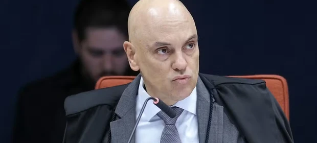 Alexandre de Moraes vota para manter prisão de Bolsonaro: "Patente desrespeito à Justiça"