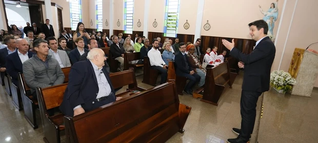 Música e fé marcam a tradicional missa de abertura do Natal em Curitiba