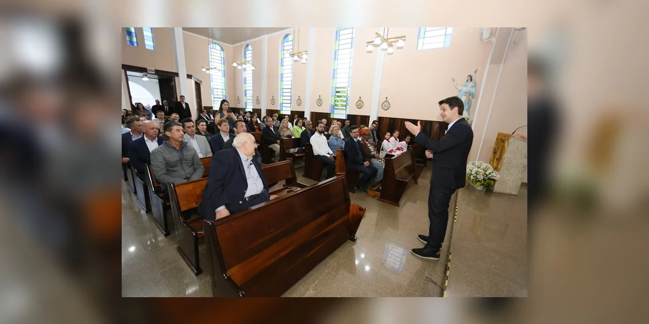 Música e fé marcam a tradicional missa de abertura do Natal em Curitiba