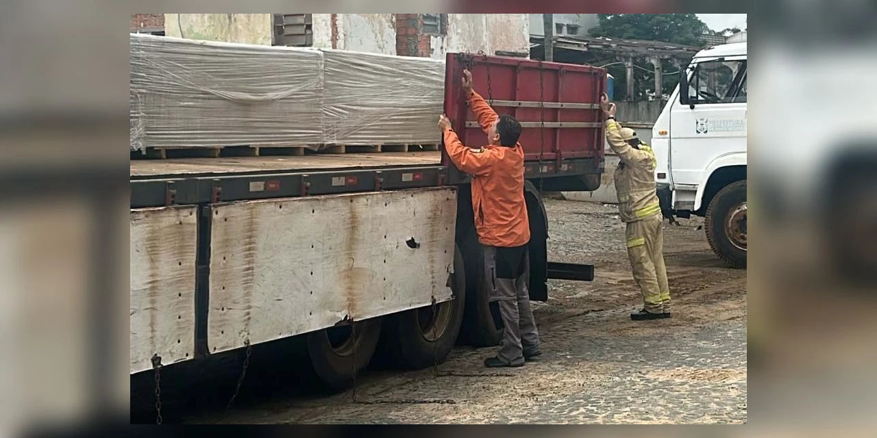 Primeiras remessas de ajuda humanitária chegam a Ponta Grossa após tempestade de granizo