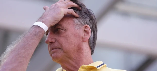 Moraes manda Bolsonaro iniciar cumprimento de pena na PF em Brasília