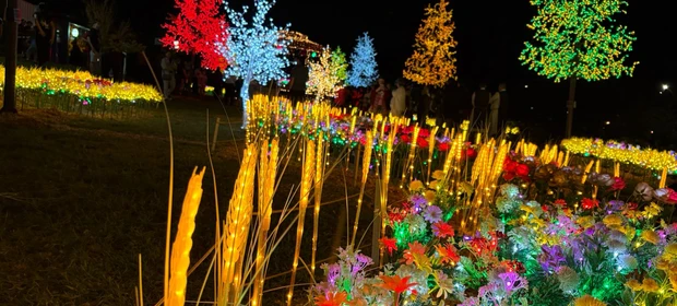 Natal no Parque Linear começa em Ponta Grossa; veja fotos