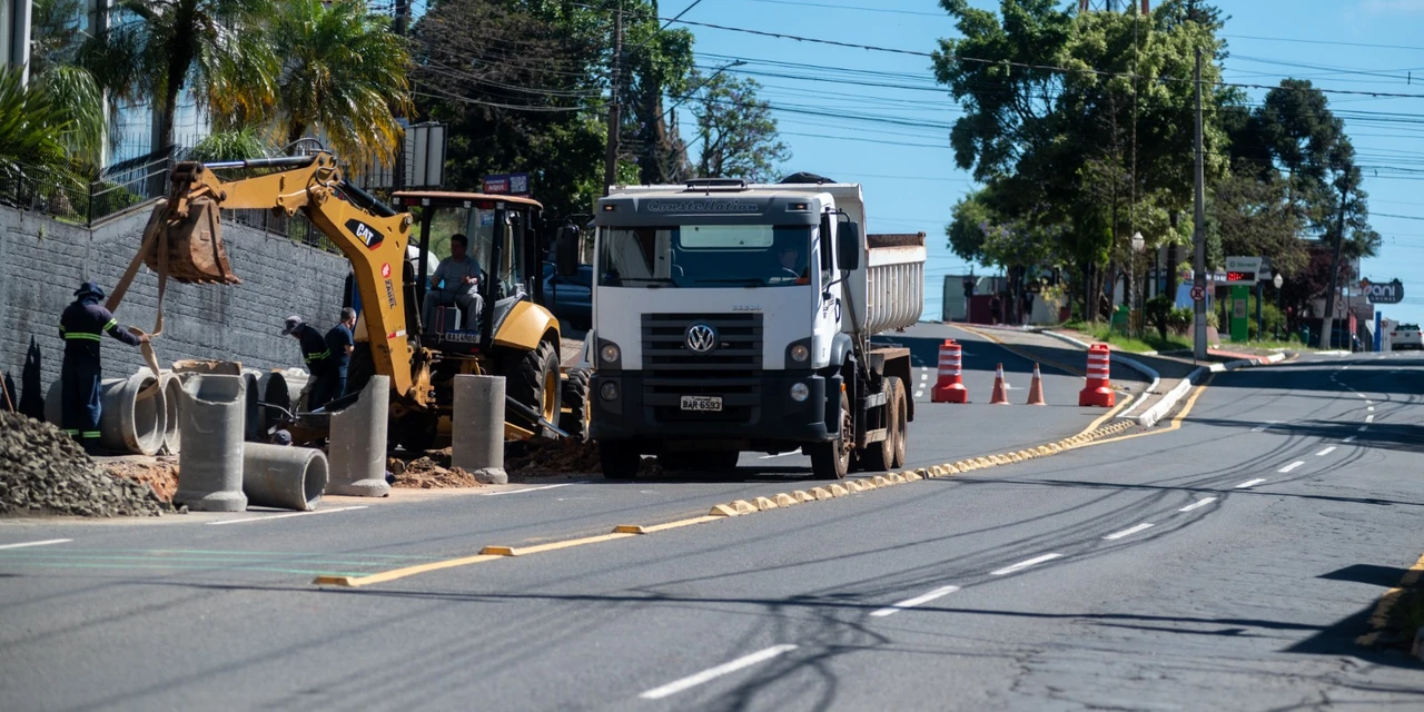 Obras mudam trânsito na 'Monteiro Lobato', em Ponta Grossa; veja detalhes