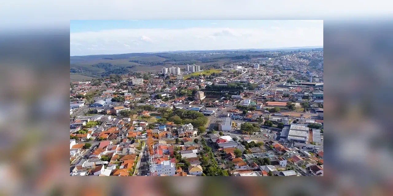 Prefeitura de Telêmaco Borba abre concurso público com salários de até R$ 5,6 mil 
