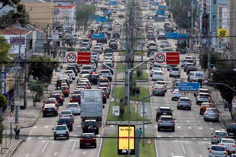 TJ-PR adia julgamento sobre possível suspensão da BlaBlaCar; plataforma segue operando no Paraná