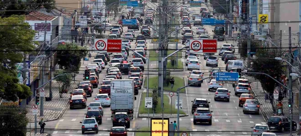 TJ-PR adia julgamento sobre possível suspensão da BlaBlaCar; plataforma segue operando no Paraná