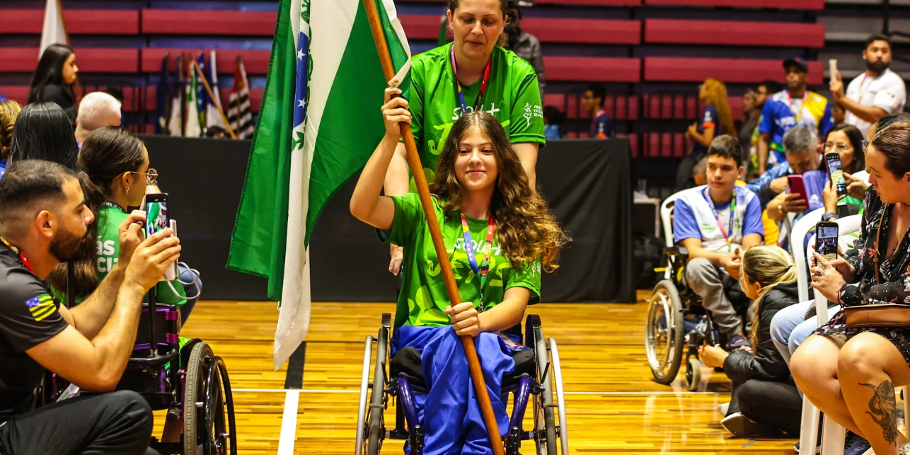 Delegação paranaense inicia participação na fase nacional da Paralimpíada Escolar