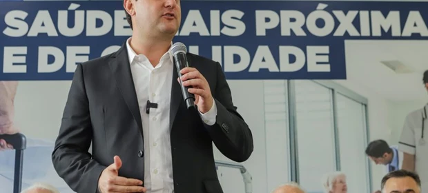 Pesquisa mostra que Ratinho Junior é aprovado por 85% dos paranaenses e está à frente em cenário para o Senado