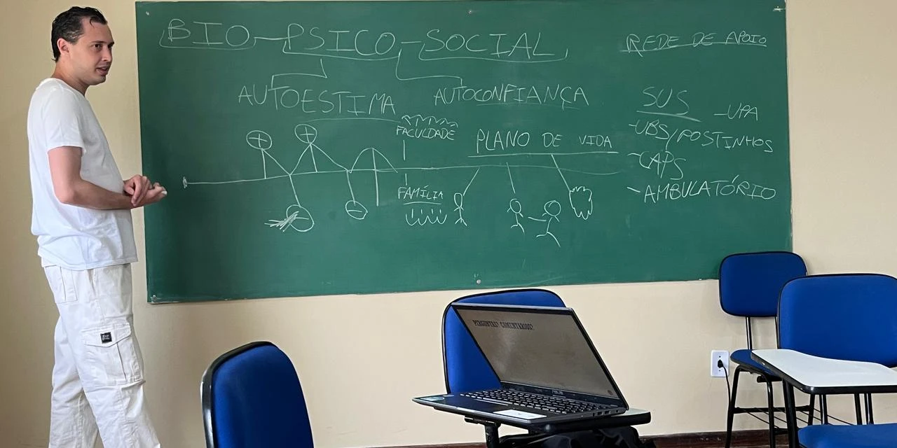 Instituto MM promove oficina de saúde mental com jovens atendidos pelo AMA