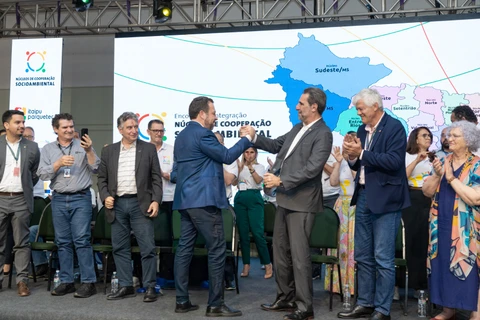 whatsapp-image-2025-11-28-at-185916