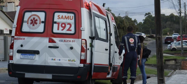 Criança sofre queda violenta de bike na vila DER em Ponta Grossa
