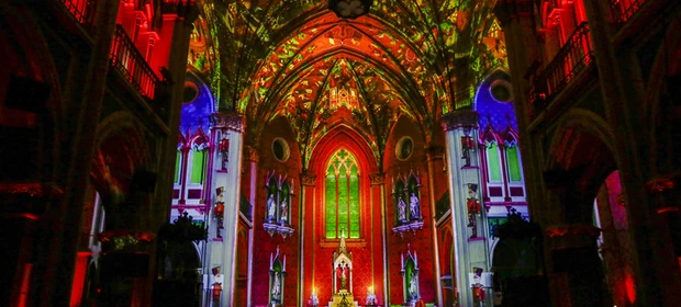Espetáculo que mistura efeitos visuais e música estreia neste sábado na Catedral de Curitiba
