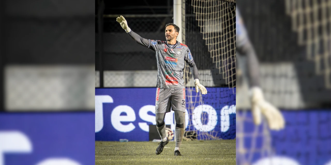 Operário anuncia renovação com goleiro Vagner Silva