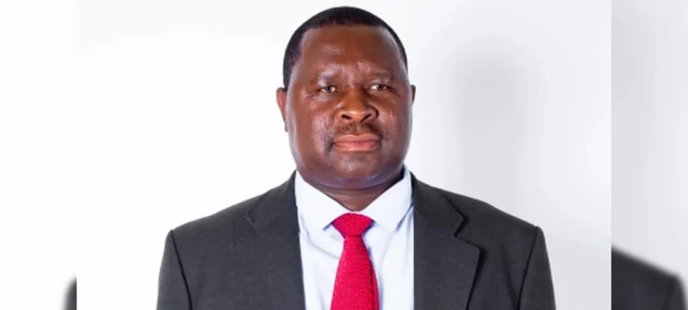 Conheça Adolf Hitler, político reeleito pela quinta vez na Namíbia