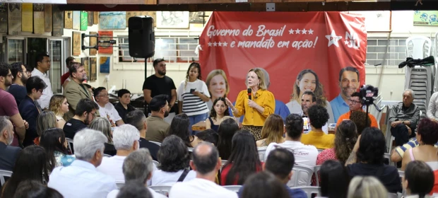 Ministra Gleisi destaca fortalecimento do Governo Lula durante agenda no Paraná