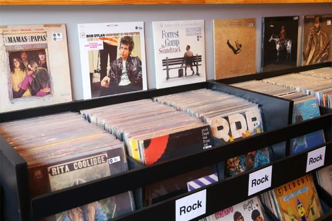 Feira reúne discos de vinil e CDs neste sábado em Ponta Grossa