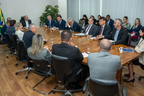 Governo reabre processo antidumping e reacende debate sobre crise do leite