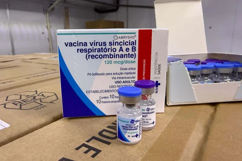 Região recebe mais de 3,3 mil doses de vacina contra vírus sincicial respiratório para gestantes