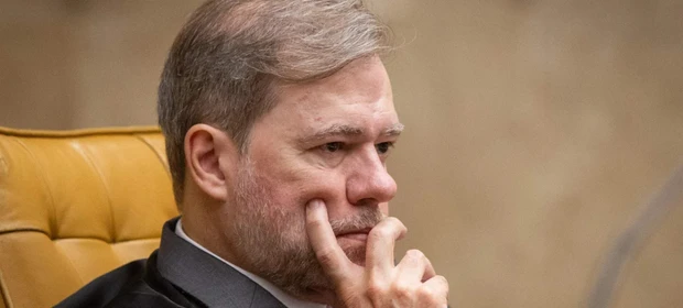 Toffoli suspende processos contra Banco Master e determina que caso seja analisado pelo STF