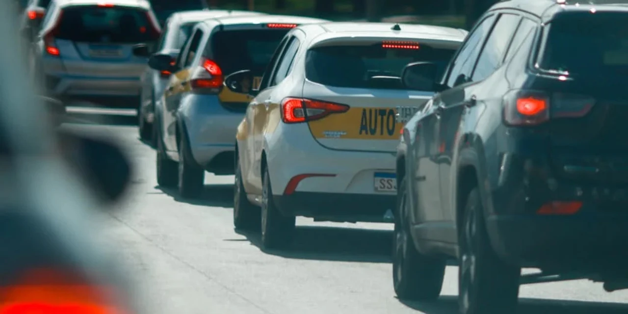 Congresso derruba veto de Lula e torna obrigatório exame toxicológico para motoristas das categorias A e B