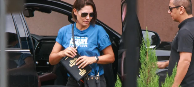 Defesa de Bolsonaro pede nova visita de Michelle e Flávio em meio a regras mais rígidas determinadas por Moraes