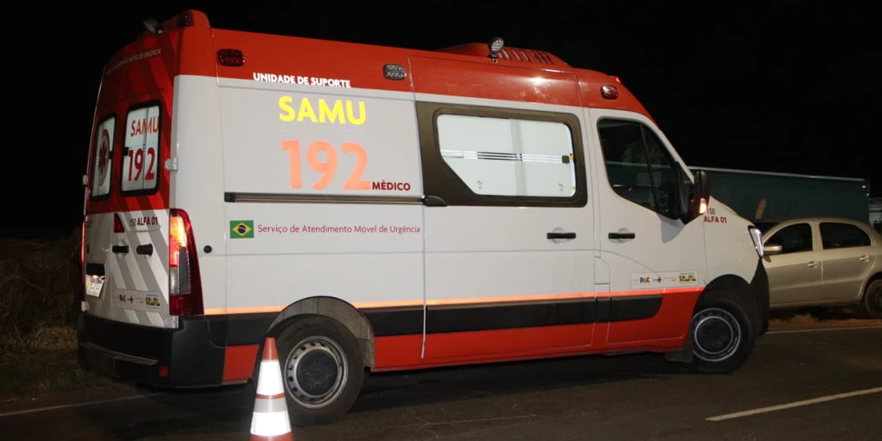 Homem é agredido por moradores após tentar colocar fogo em residência no 'Lagoa Dourada'