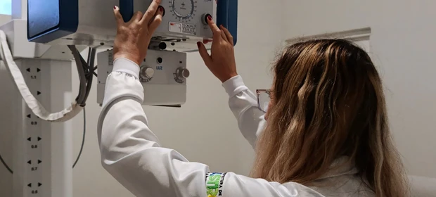 Prefeitura de Castro autoriza exames de Raio-X 24 horas em UPA