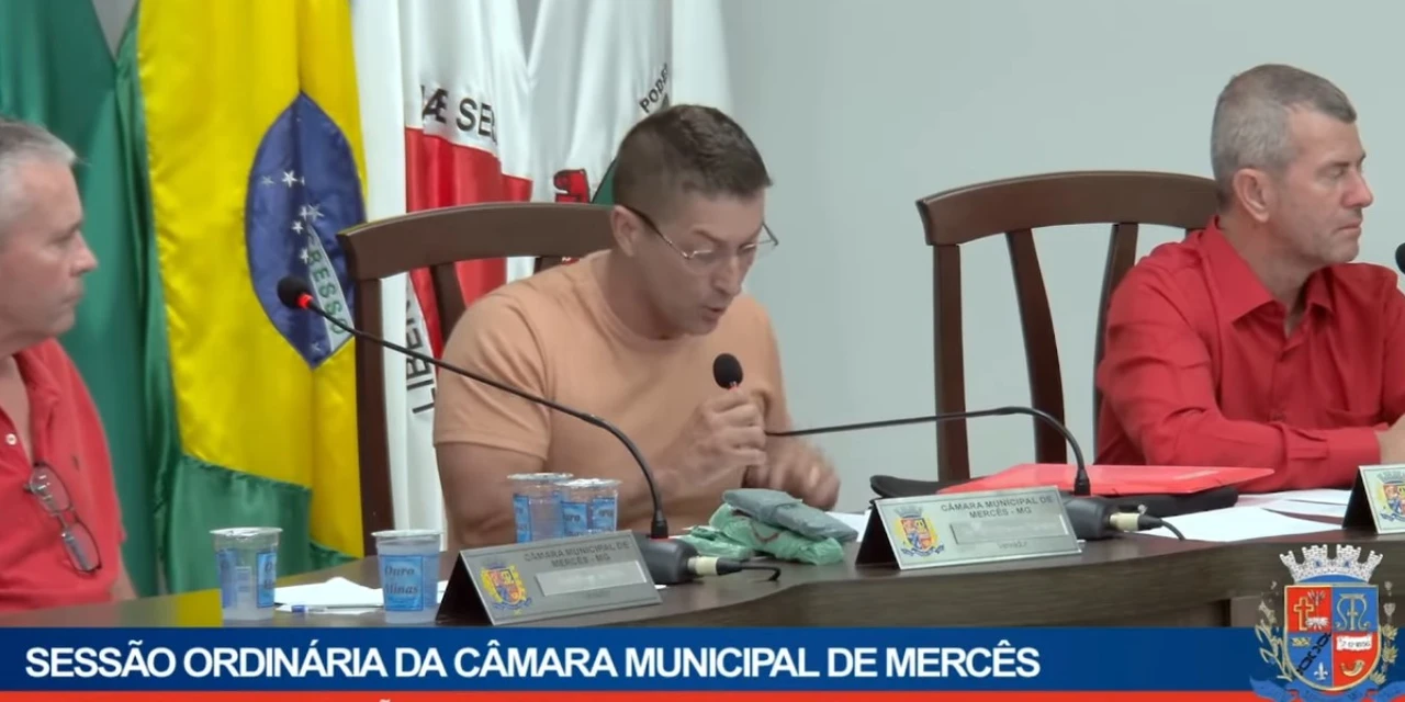 Durante sessão, vereador denuncia compra de voto para mesa diretora da Câmara