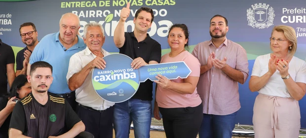 Eduardo Pimentel entrega 146 casas no Caximba e celebra com famílias um Natal antecipado de conquista e esperança