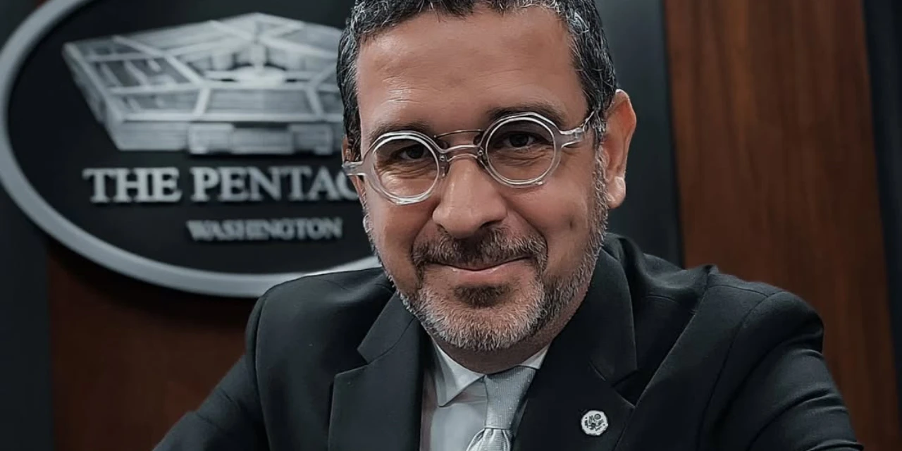 Jornalista Fernando Hessel critica governo ucraniano e afirma que guerra se tornou “moeda de troca”