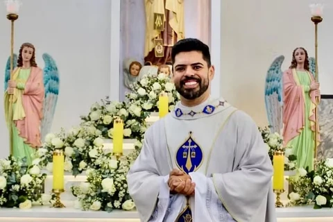 Padre se atrasa para celebrar missa e fiéis o encontram sem vida em Minas Gerais