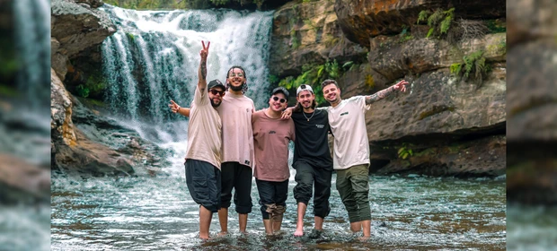 Banda ponta-grossense lança videoclipe gravado em Vila Velha