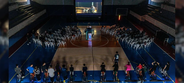 Teixeira Soares recebe cinema movido por bicicletas nesta quinta-feira; entenda