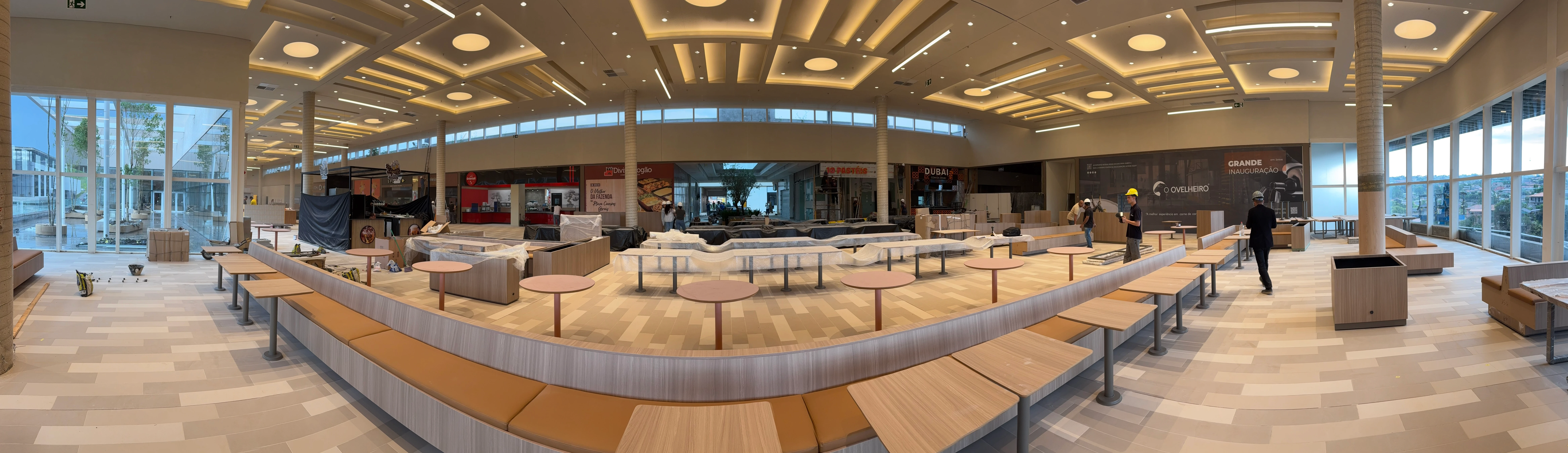 Praça de alimentação do novo Plaza Campos Gerais / Reprodução