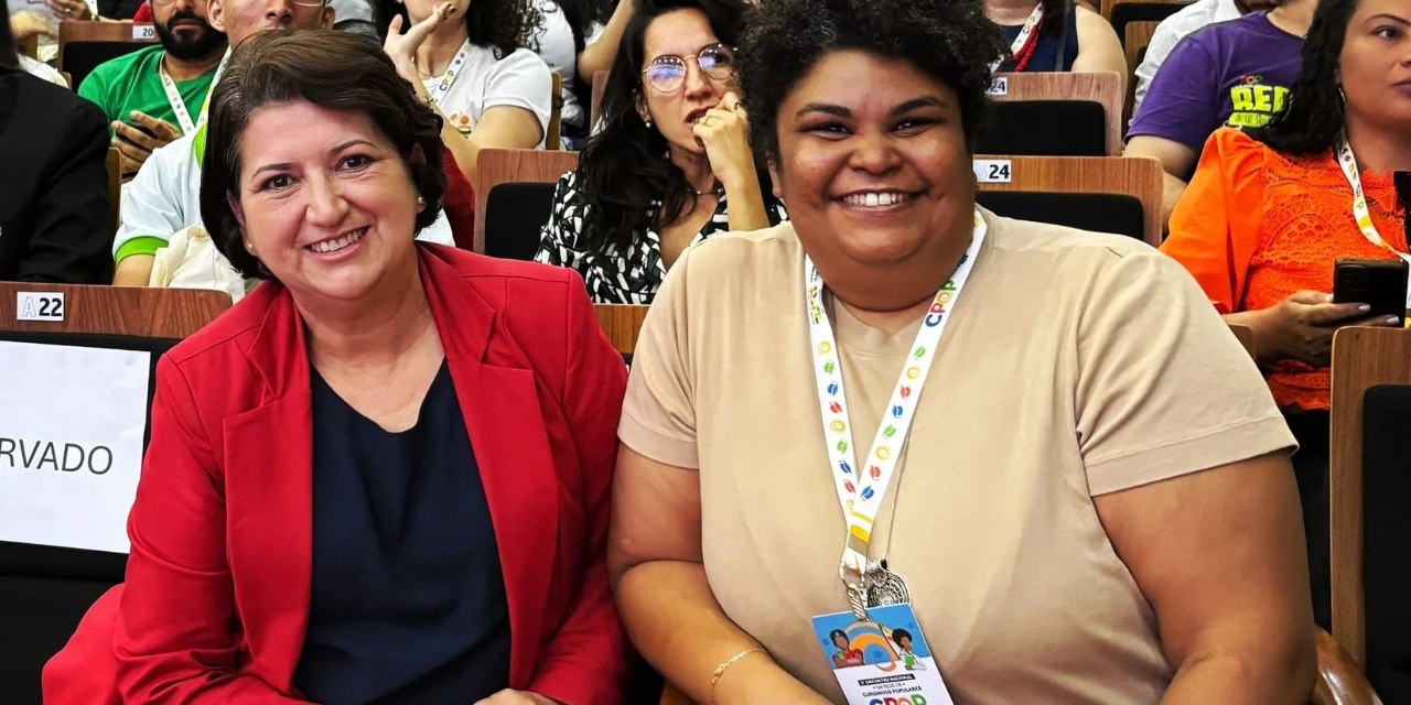 “Vamos levar os cursinhos populares ao Paraná”, diz Lenir de Assis em encontro nacional do MEC